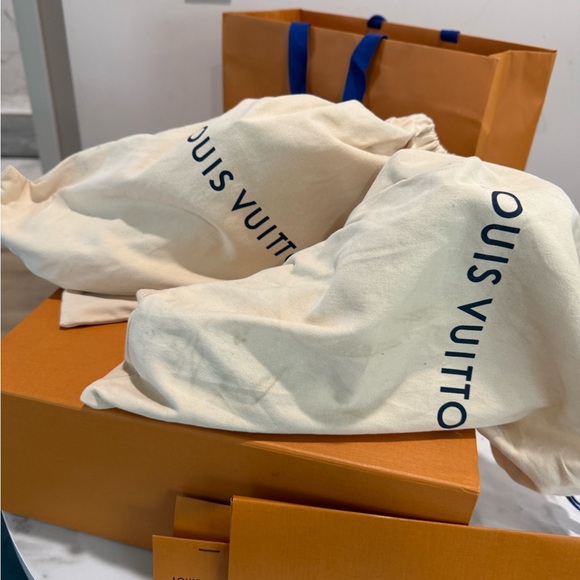 Like new - Picture 14 of 16